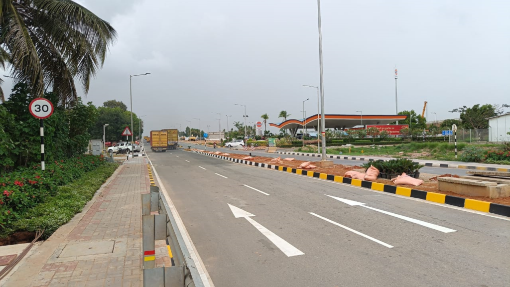 Main Access Road & North Cargo Road